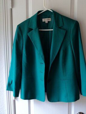 Women's 2 Piece Suit -Jacket/Skirt Green